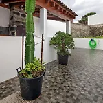 Windmill House Villa *
