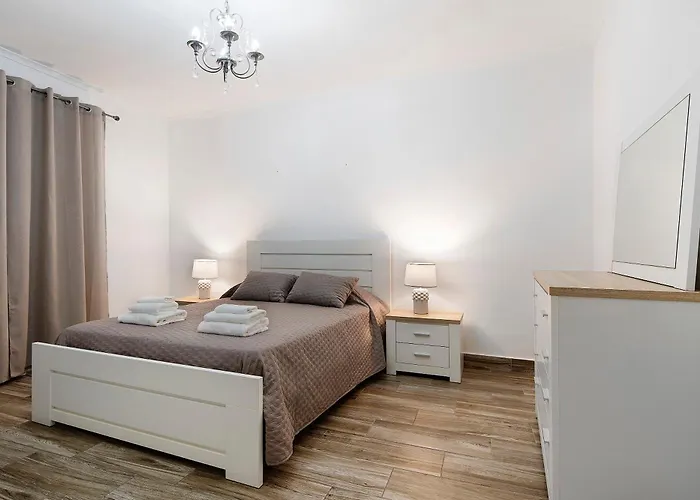 Windmill House * Ribeira Grande