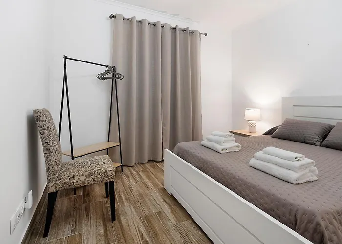 Windmill House Villa *